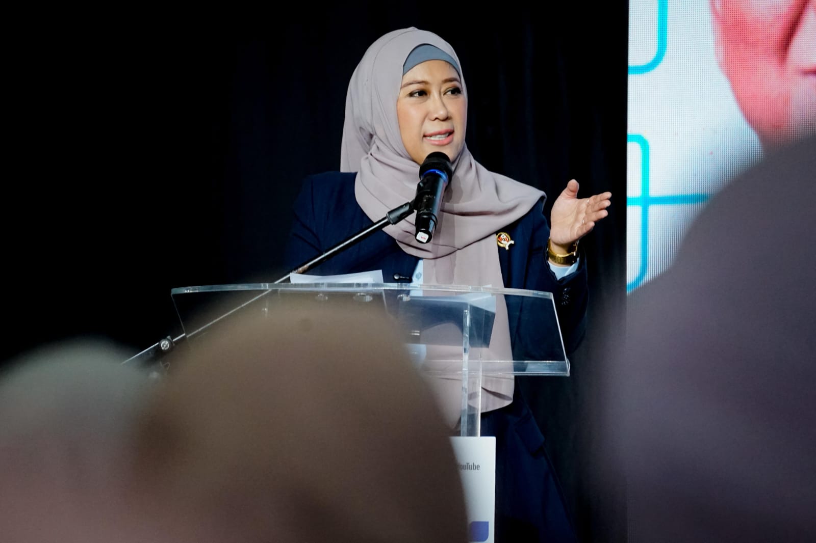 Menkomdigi Meutya: Neflix, PUBG Hingga Shopee Sudah Lapor Penilaian Mandiri PP TUNAS