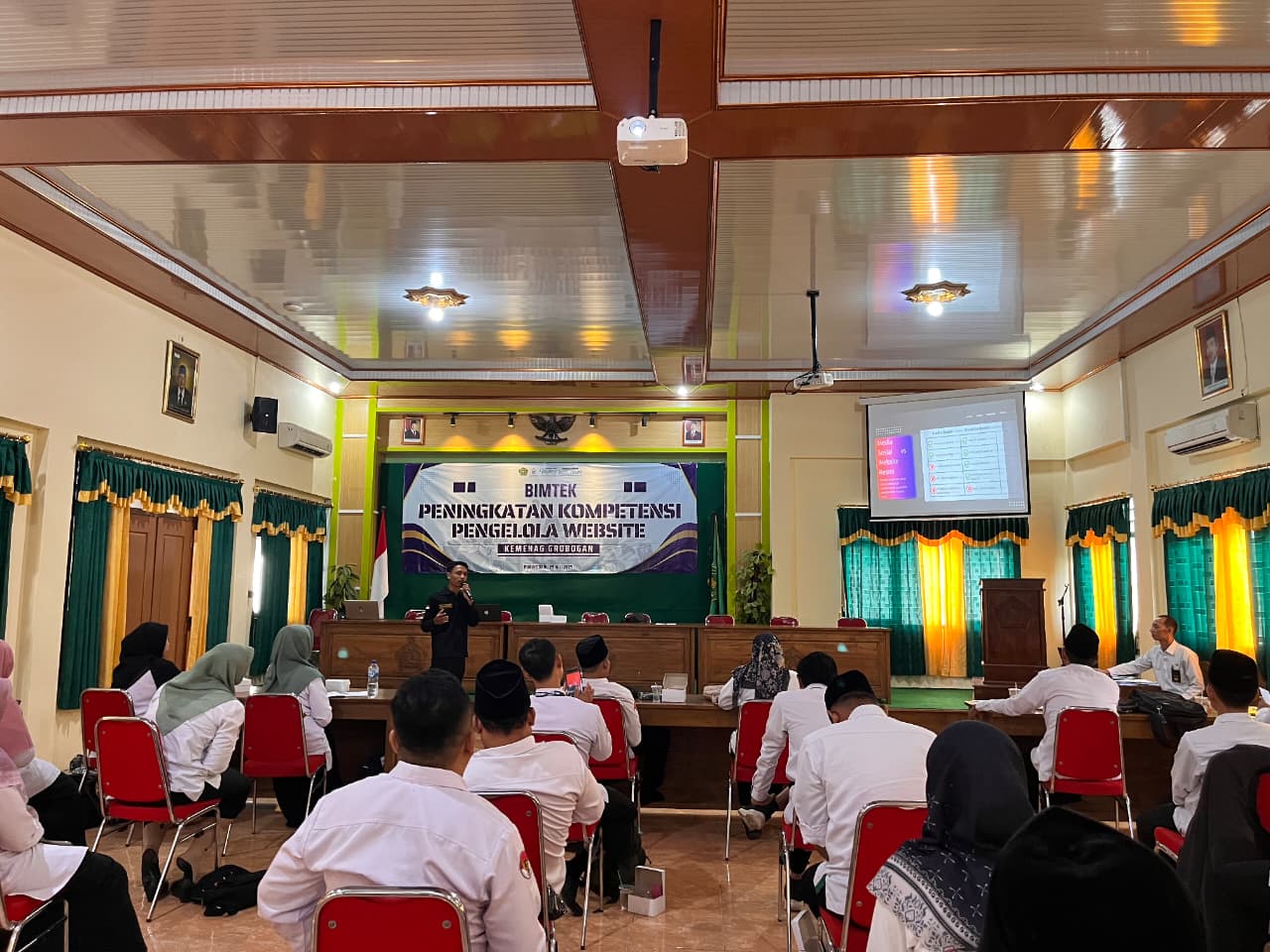 Konten Adalah Kekuatan: Peran Strategis Kreator Digital di Instansi Pemerintah
