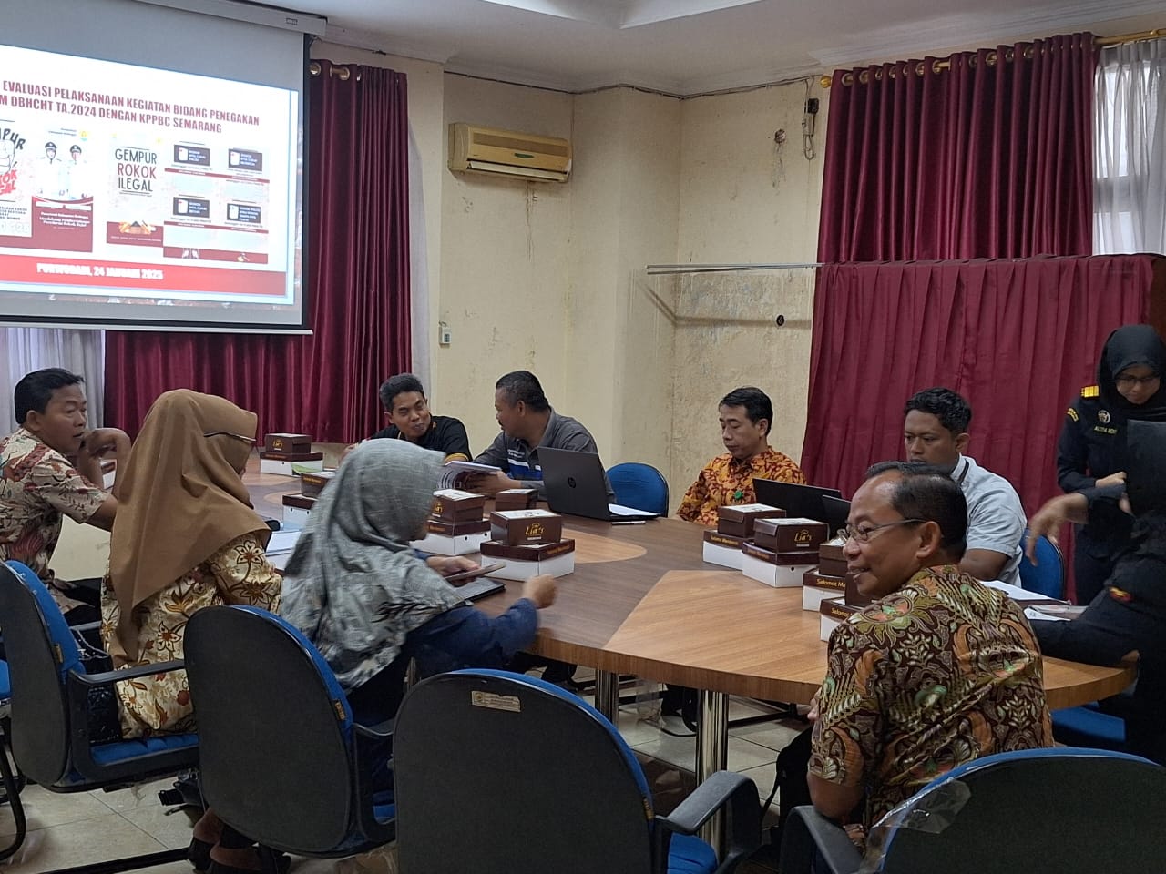 Diskominfo Hadiri Monitoring dan Evaluasi Pelaksanaan Kegiatan Bidang Penegakan Hukum DBHCHT Dengan KPPBC SEMARANG TA. 2024
