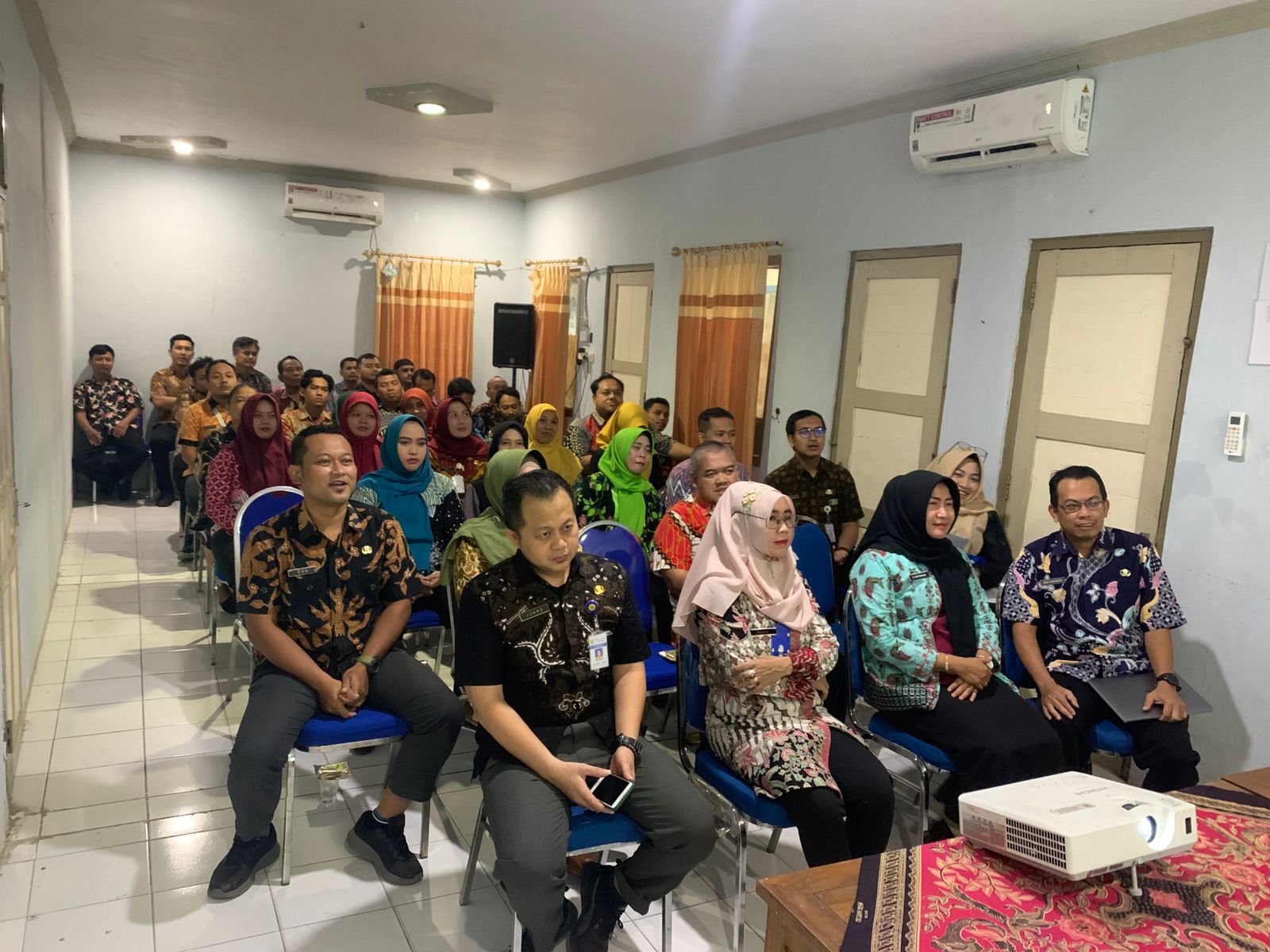 Coffee Morning Diskominfo : Rapat Penyelenggaran Tugas Urusan Kominfo, Urusan Statistik, dan Urusan Persandian