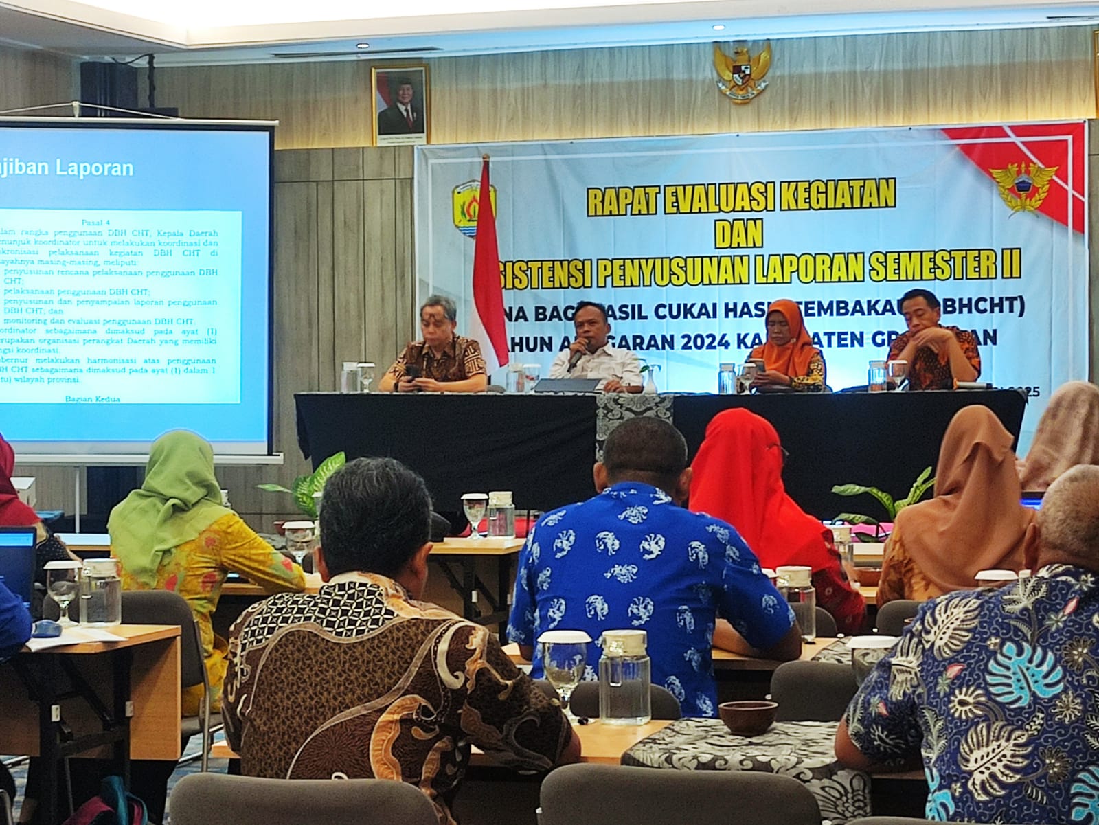 Diskominfo Grobogan Hadiri Evaluasi Pelaksanaan Kegiatan dan Asistensi Penyusunan Laporan Semester II DBHCHT TA 2024